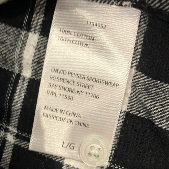 Weatherproof Vintage women’s medium (in my opinion) flannel cotton Plaid Shirt - Picture 4 of 15